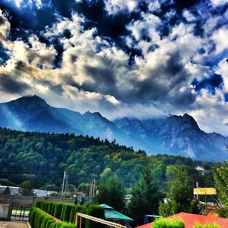 Hotel Complex Mona Caraiman Buşteni Zewnętrze zdjęcie
