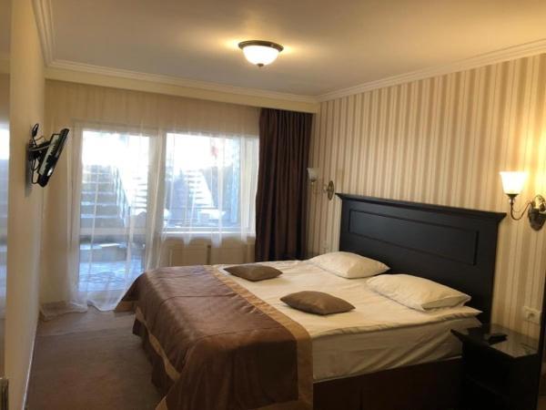Hotel Complex Mona Caraiman Buşteni Zewnętrze zdjęcie