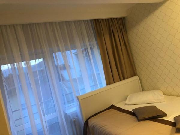 Hotel Complex Mona Caraiman Buşteni Zewnętrze zdjęcie
