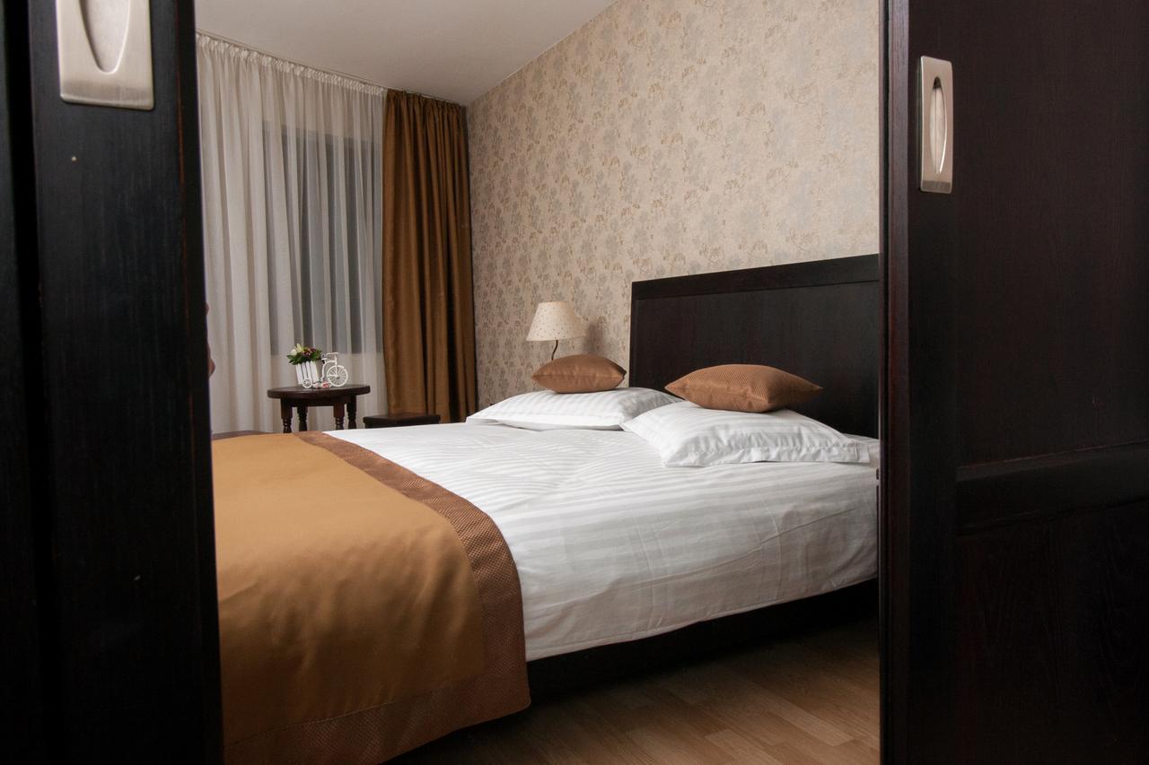 Hotel Complex Mona Caraiman Buşteni Zewnętrze zdjęcie